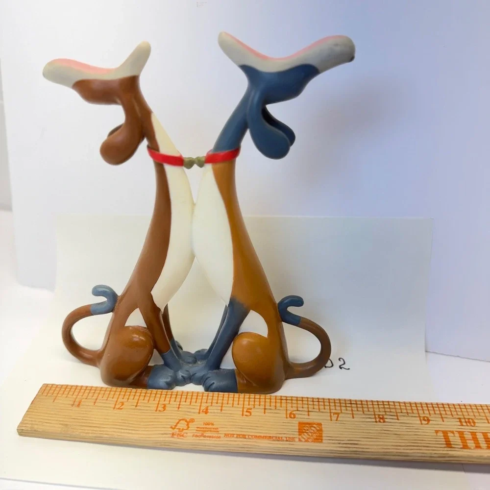 Border Fine Arts Hot Dogs A3401 Howling Moon Bunny Hutch Dog Figurine Toni Goffe